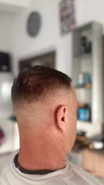 Frizerski salon za mazhi Vinica 11.jpeg