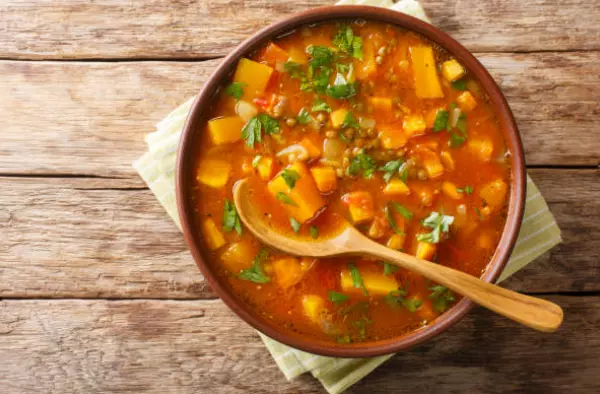 НајвкуснатачорбаиготвенијадењаКавадарци