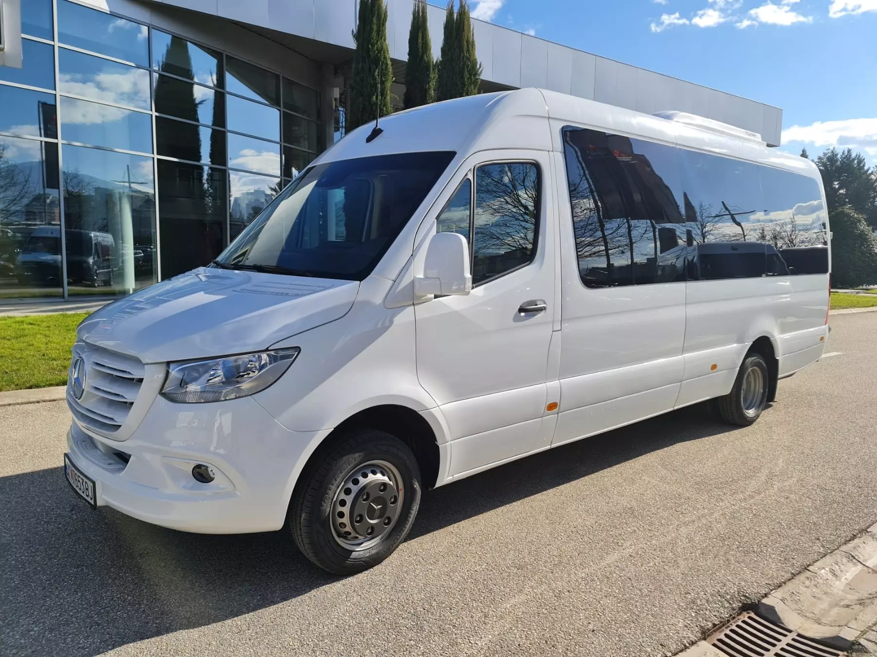 превоз_на_патници_градски_меѓуградски_и_меѓународен_во_Македонија