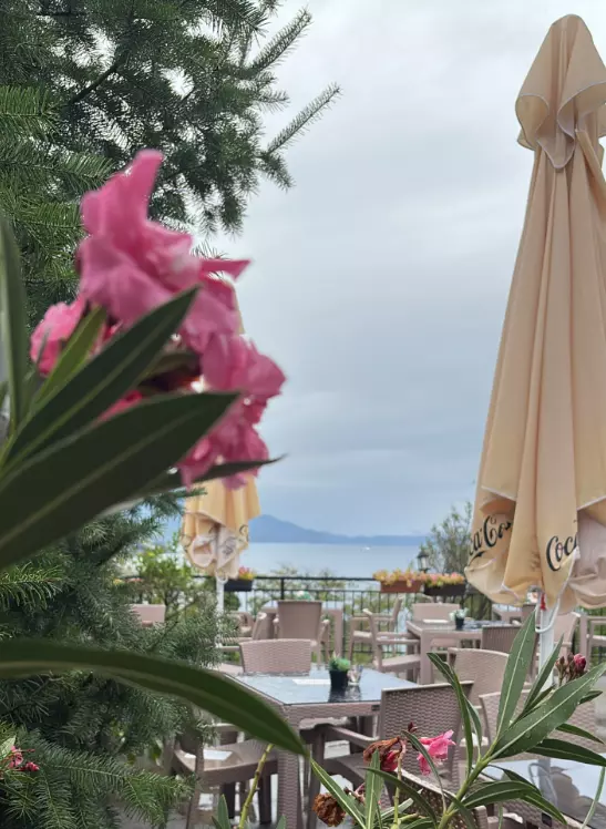 KafulesoprekrasenpogledOhrid KafulesoprekrasenpogledOhrid