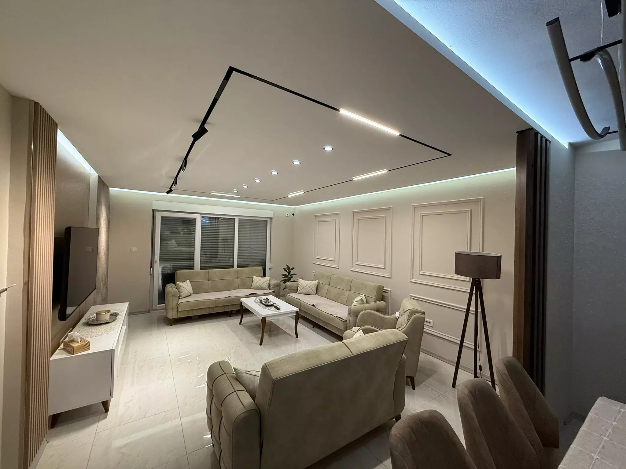 KompletnaizvedbanaenterieriiizrabotkanafasadiSkopje KompletnaizvedbanaenterieriiizrabotkanafasadiSkopje