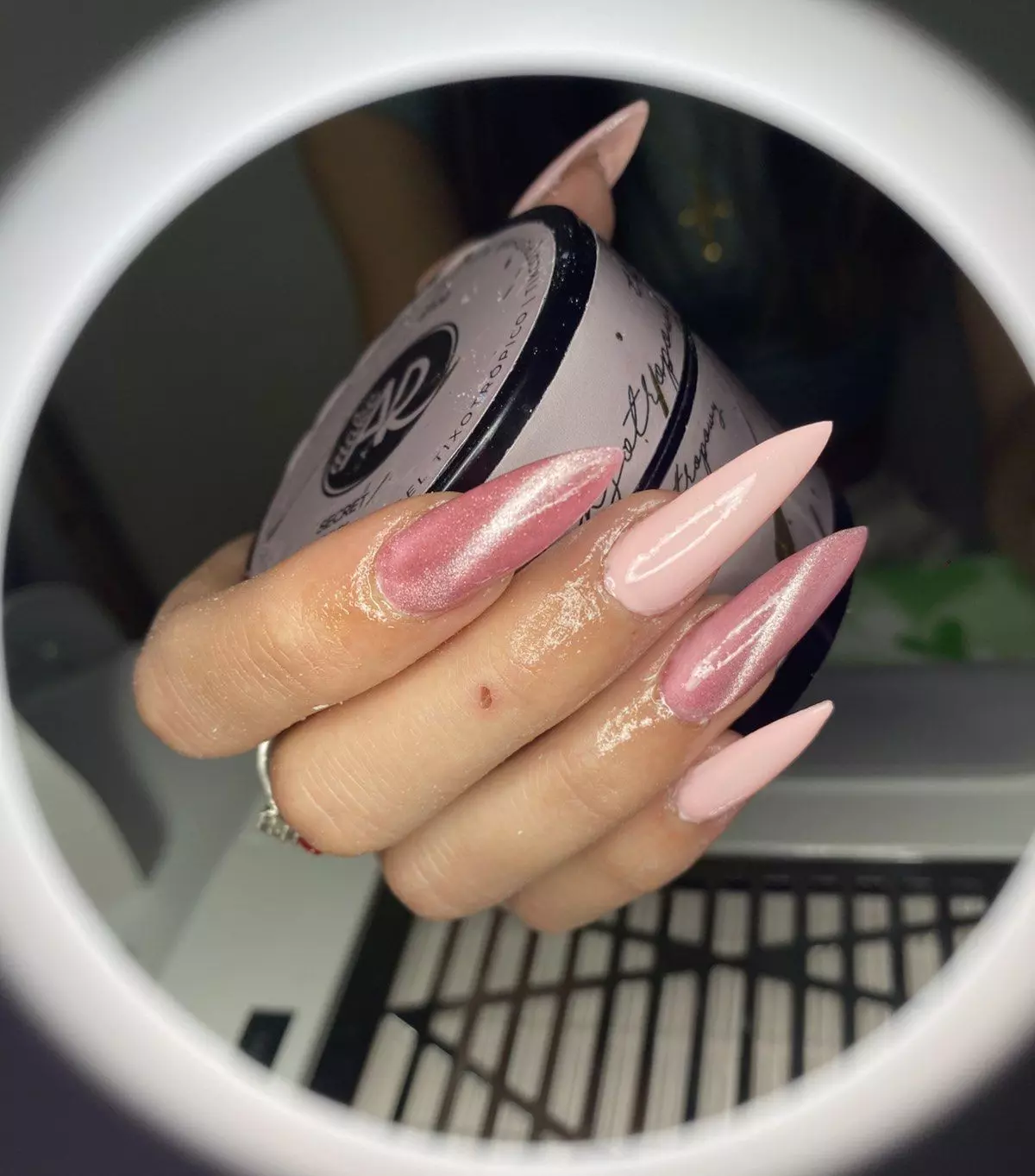 NajdobarmanikirvoTetovooq