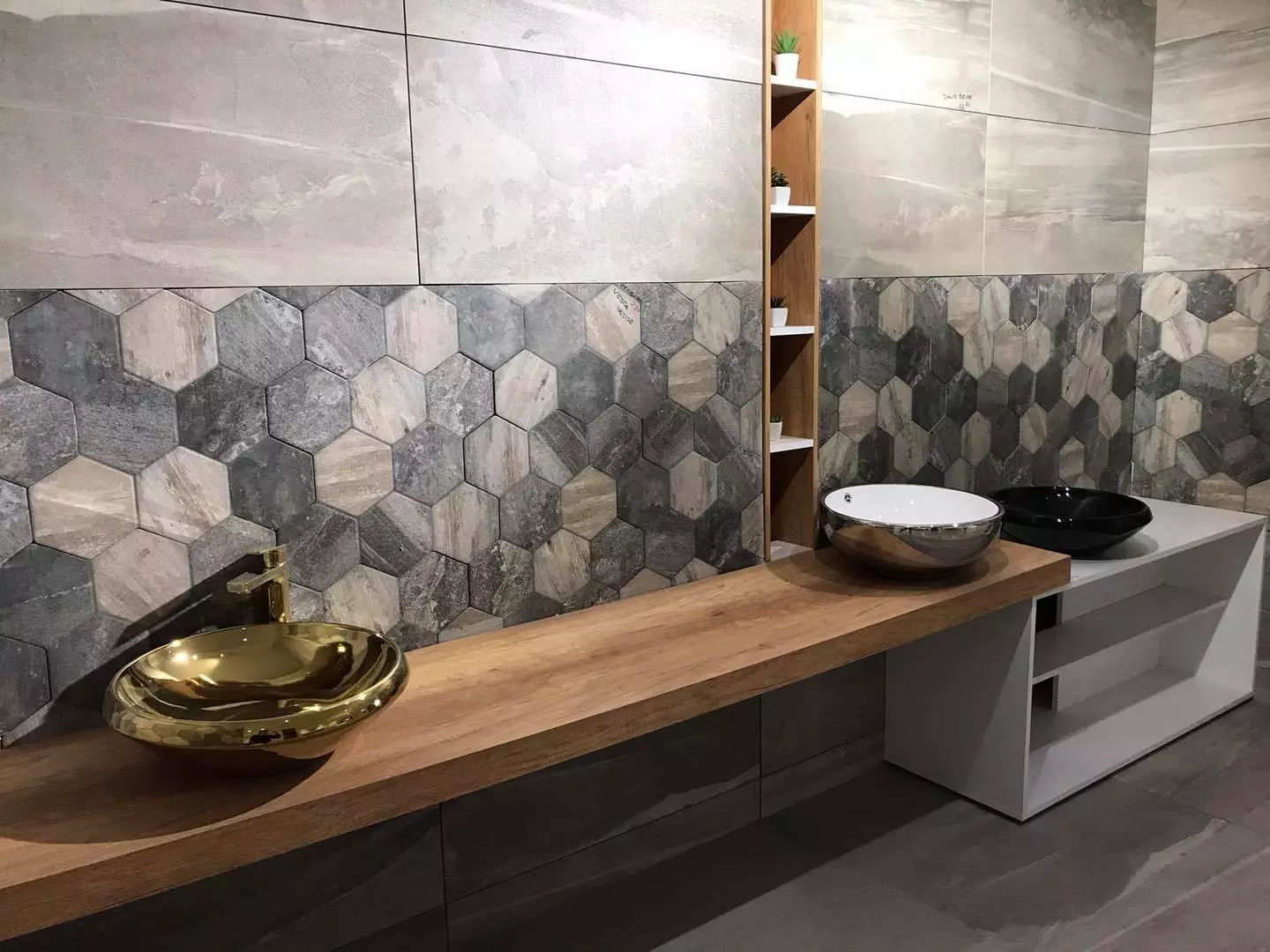 ProdazbaimontazanakeramickiplockiisanitarijaKicevo4