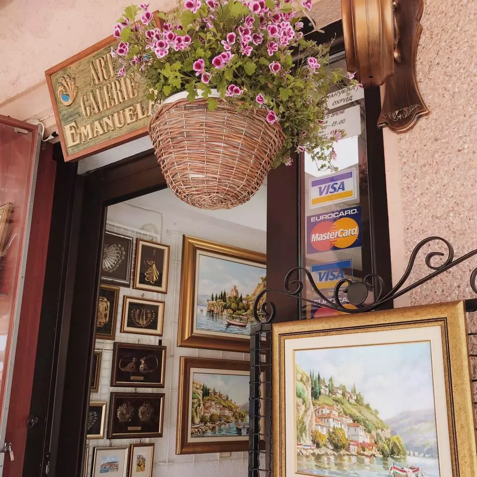 Umetnički_dela_i_suveniri_Ohrid